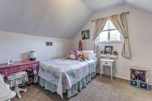 362 Silver St, Babylon NY  11704-4008 exterior