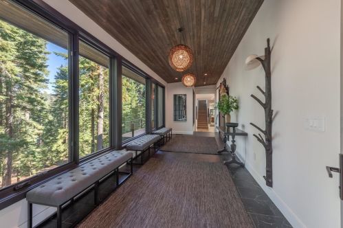 12340 Brookstone Dr, Truckee, CA