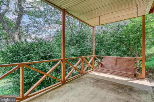 1015 Country Club Rd, Camp Hill PA  17011-1049 exterior