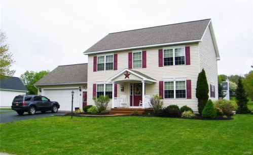5 Emmons Cir, Empeyville, NY 13316-1147