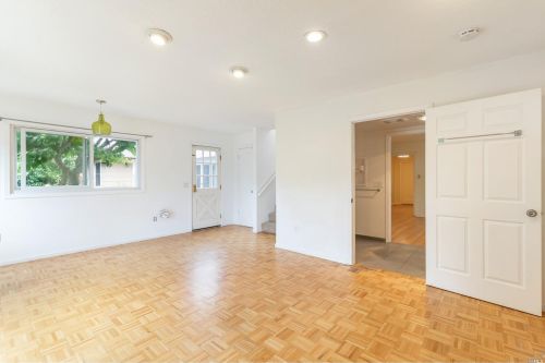 2128 Hvn Dr, Santa Rosa CA 95404-3221 exterior