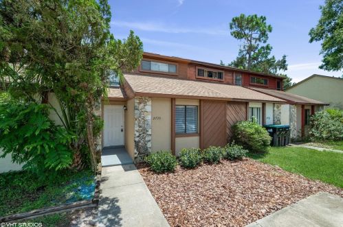 2735 Gray Fox Ln, Orlando, FL 32826-3941