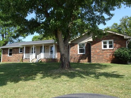 101 Dana Dr, Hendersonville, TN 37075-4206