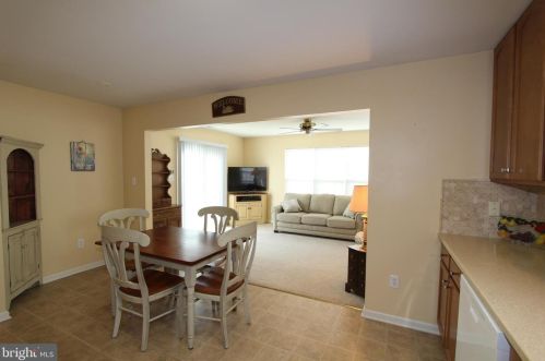 46 Meadowview Dr, Pilesgrove NJ 08098-2539 exterior