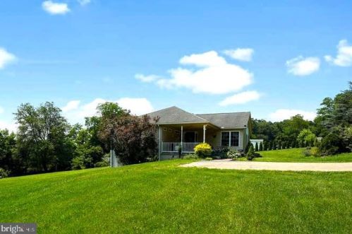 622 Limestone Rd, Parkesburg, PA 19365-1001