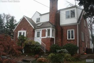 1505 Jefferson St, Teaneck, NJ 07666-2950