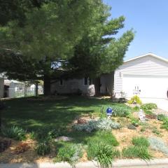 823 17th Ave, Gilbertville, IA 50634-7777