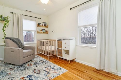 166 Harding Ave, White Plains NY  10606-1309 exterior