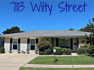 7113 Wilty St, Metairie, LA 70003-3123