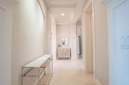 505 101 Ave, Naples FL 34108-3207 exterior