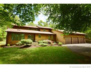 213 Shoddy Mill Rd, Glastonbury, CT 06033-3518