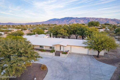 1348 Avenida Conalea, Tucson AZ 85748-7716 exterior