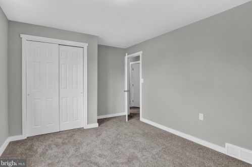 60 Gordon Dr, Carlisle PA  17013-8603 exterior