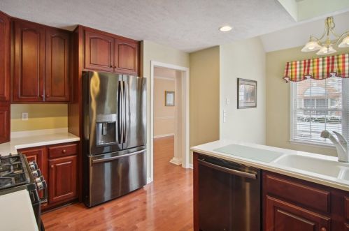 1601 Appleridge Ct, Gibsonia PA  15044-6183 exterior