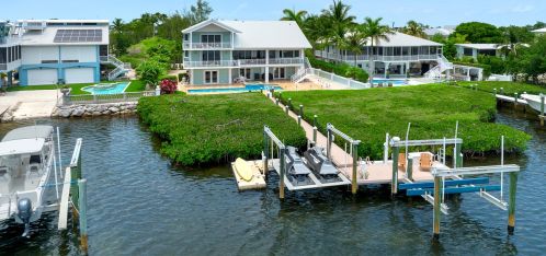21 Mutiny Pl, Key Largo, FL 33037-2326