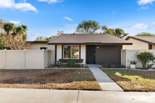 4332 Aldrich Ct, Riverside, CA 92503-3202