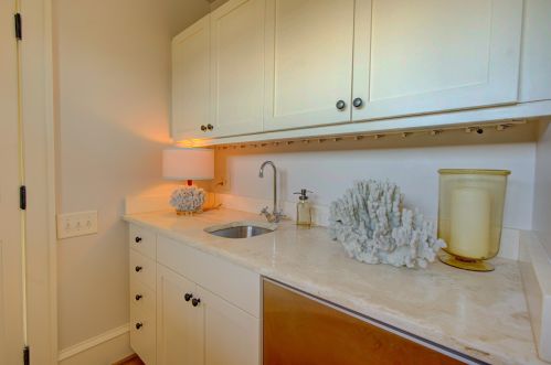 367 Pelican Flight Dr, Isle Of Palms SC  29451-9411 exterior