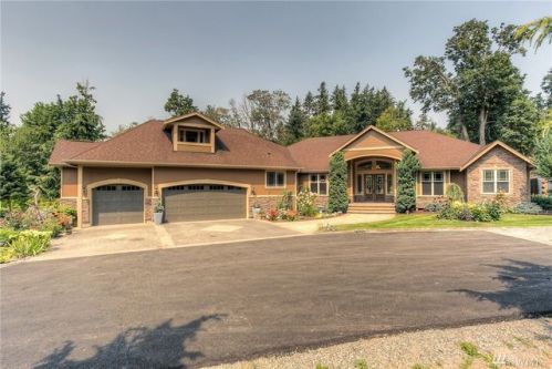 5125 Sumner Heights Dr, Puyallup, WA 98372-9256