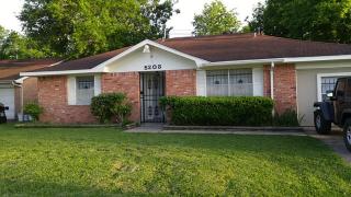 5203 Heathercrest St, Houston TX  77045-5227 exterior