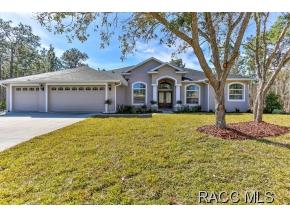 29 Boxleaf Ct, Homosassa, FL 34446-4422