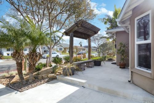 2718 Normallin St, Torrance, CA 90505-7047