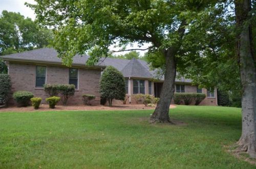 2515 Westfield Dr, Lebanon, TN 37090-8313