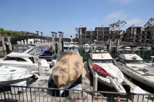 7138 Marina Pacifica Dr, Long Beach, CA 90803-7008