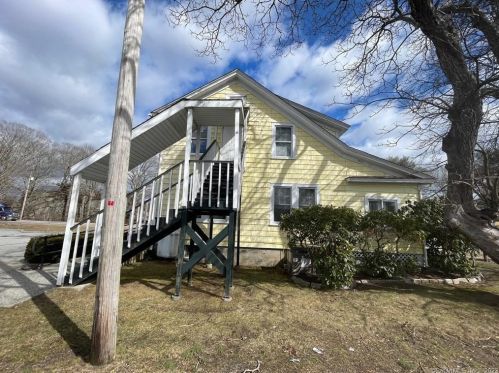 124 Fort Hill Rd, Groton, CT 06340-4363