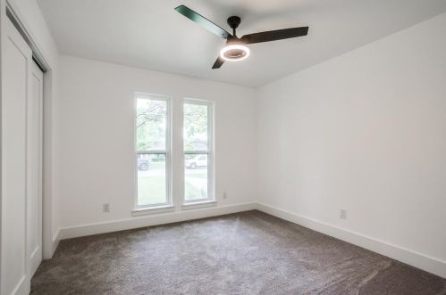 920 Loganwood Ave, Richardson TX  75080-3037 exterior