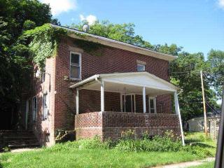 791 Garfield St, Akron, OH 44310-1960