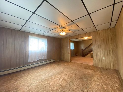 401 Campbell Ave, Connellsville PA  15425-4391 exterior