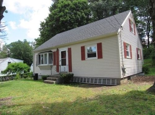 5 Brookside Dr, Leicester, MA 01524-1701