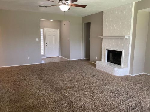 315 Preston Dr, Cleburne TX  76033-7332 exterior