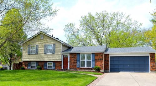 4555 Wood Forest Ln, Stonelick, OH 45103-1141