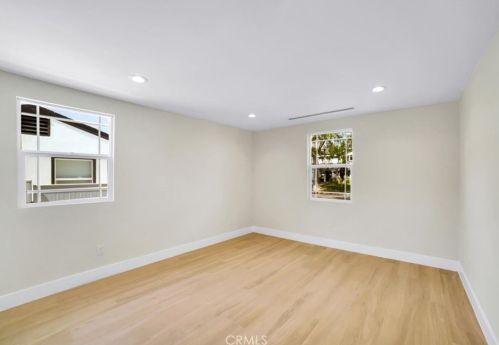 11512 La Maida St, North Hollywood CA  91601-4323 exterior