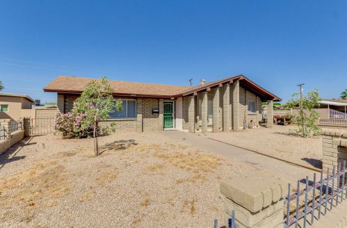 8550 32nd Dr, Phoenix, AZ 85051-9005