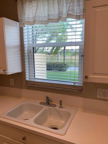 611 170th Ter, Hollywood FL  33028-2113 exterior