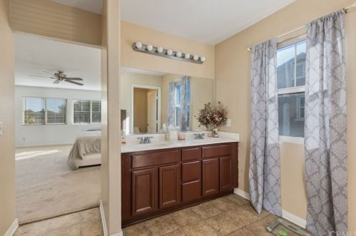 53011 Belle Isis Ct, Lake Elsinore CA  92532-1642 exterior