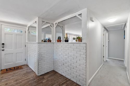 179 Main St, Salem NH  03079-1830 exterior