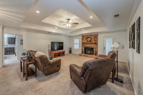 579 Hitt St, Boyd, TX 76023-3333
