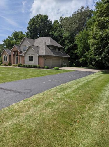 6435 Winding Tree Dr, New Carlisle, OH 45344-9168