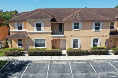 2736 Coupe St, Kissimmee FL  34746-7121 exterior