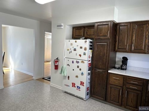 61 Martha Ave, Elmwood Park, NJ 07407-1013