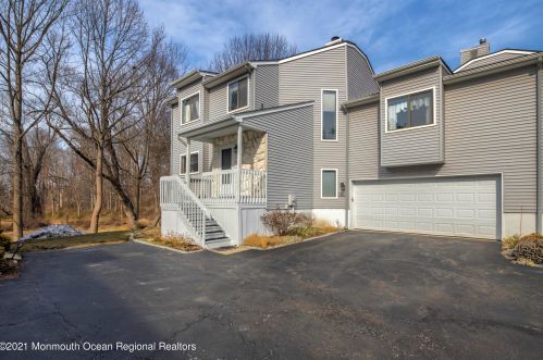 20 Pennybrook Ln, Middletown NJ  07748-3530 exterior