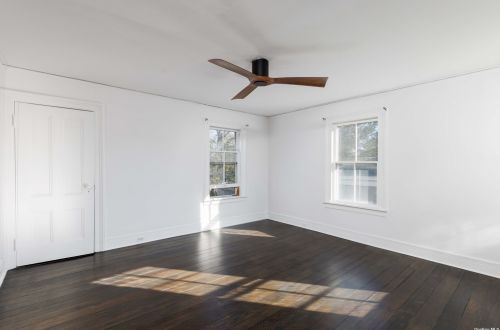 518 1 St, Greenport NY  11944-1601 exterior