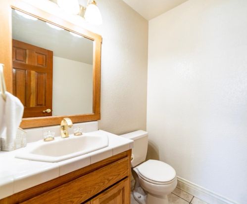 224 American Riv Cyn Dr, Folsom CA 95630-7143 exterior