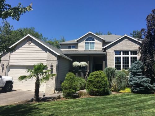 5285 Woodland Dr, Damascus, OR 97080
