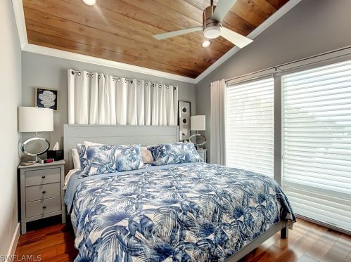 720 Matanzas Ct, Fort Myers Beach FL  33931-2120 exterior