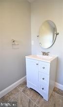 18 Harrow Pl, Wilmington DE  19805-1241 exterior