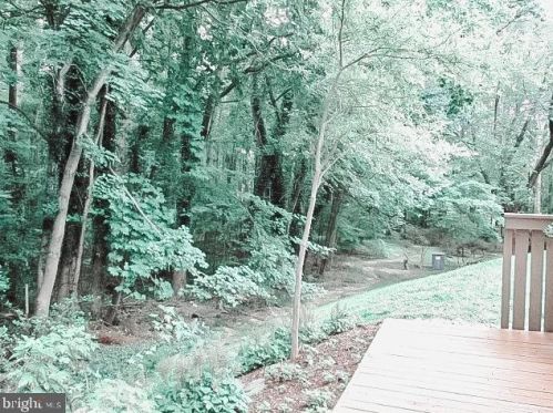 11907 Escalante Ct, Herndon VA  20191-1833 exterior